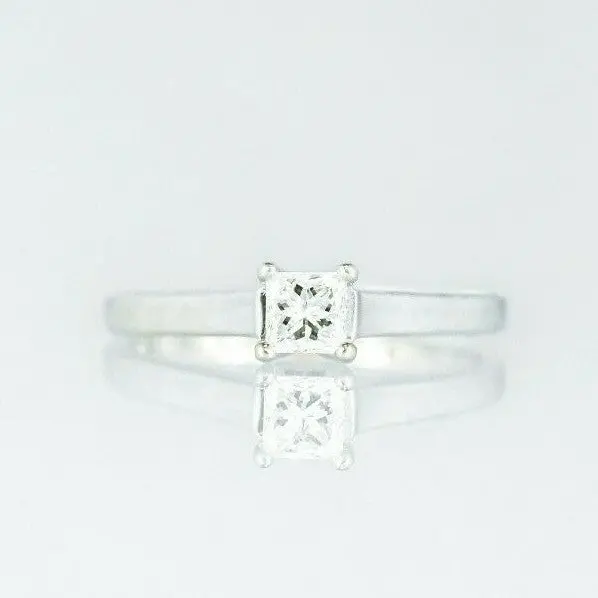 18K White Gold Princess-Cut Diamond Solitaire Ring – Premium Metal, Four-Prong Basket Setting 1