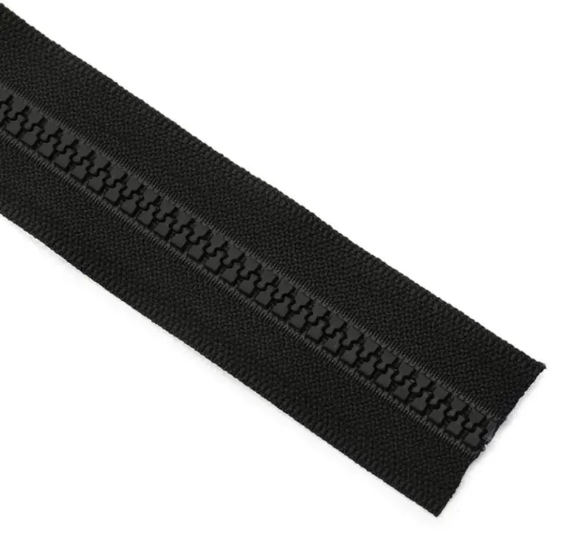 #5 Molded Tooth Zipper Chain – Reinforced Construction 1