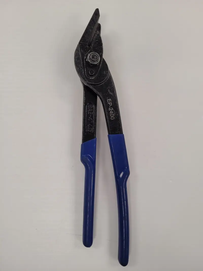 Blue-Handled Economy Strap Shears For Hvac And Insulation 1