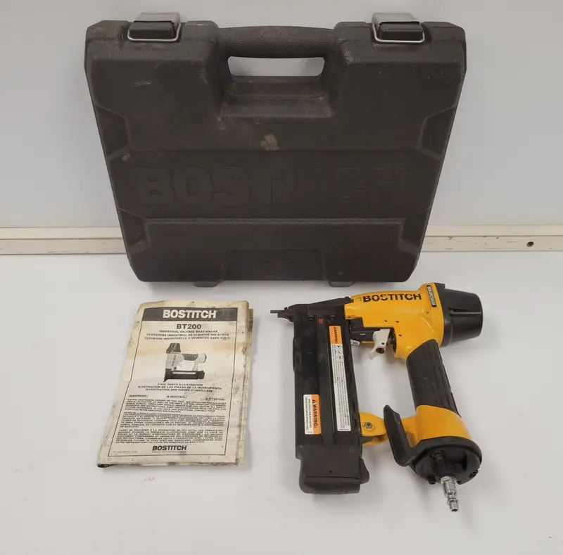Bostitch Bt200 18-Gauge Air Brad Nailer 1