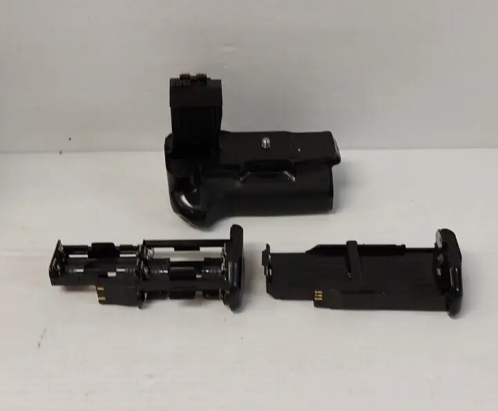 Canon Bp-550D Vertical Grip With Dual Lp-E6 Battery Slots 1