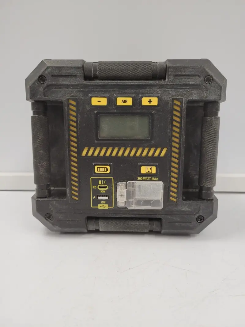 Cat Ppscl3 Portable Power Station – 300W Solar Generator 1