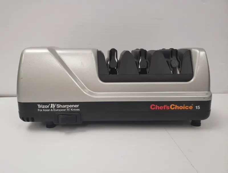 Chef’Schoice Manual Knife Sharpener – 3-Stage System 1