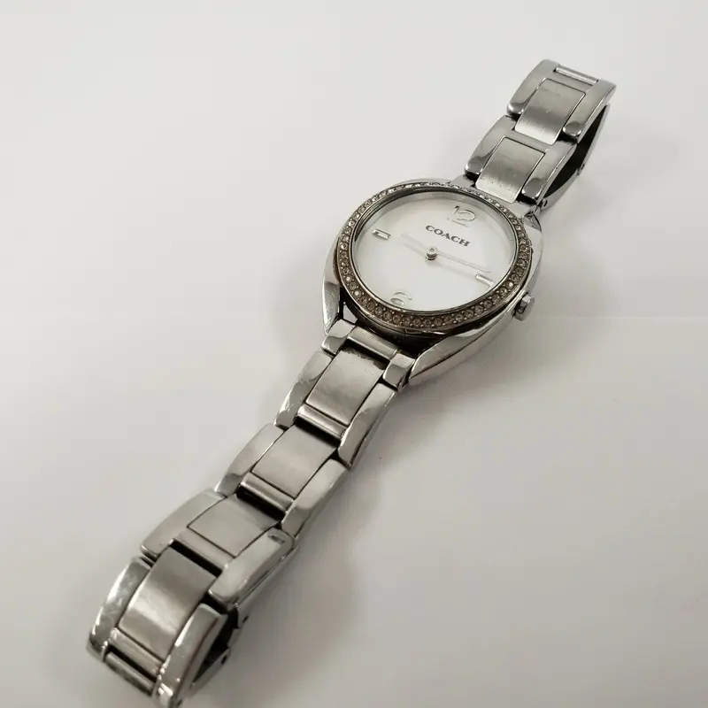 Coach Ca.91.7 Women’S Analog Watch – Stainless Steel Strap & Quartz Movement 1