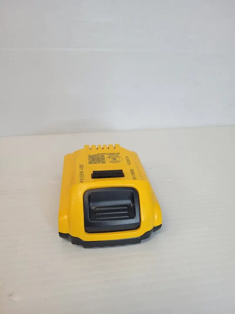 Dewalt Dcb203 2.0 Ah Lithium-Ion Battery – Compact Power Pack 1