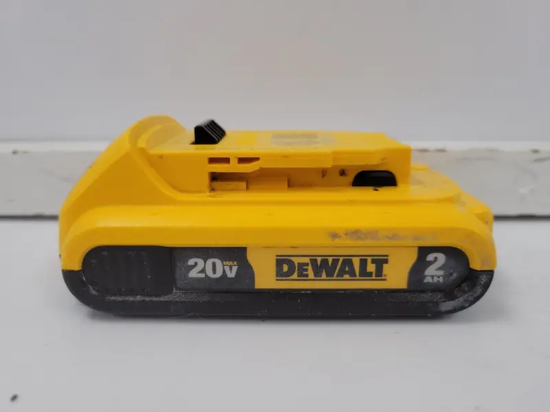 Dewalt Dcb203 20V Max 2.0 Ah Compact Lithium-Ion Battery – Lightweight Power Cell 1