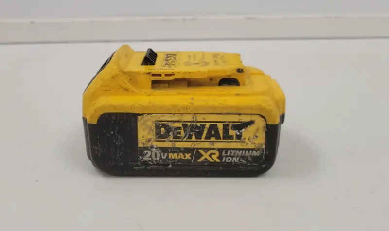 Dewalt Dcb204 20V Max 4.0 Ah Lithium-Ion Battery – Extended Runtime For High-Demand Tools 1
