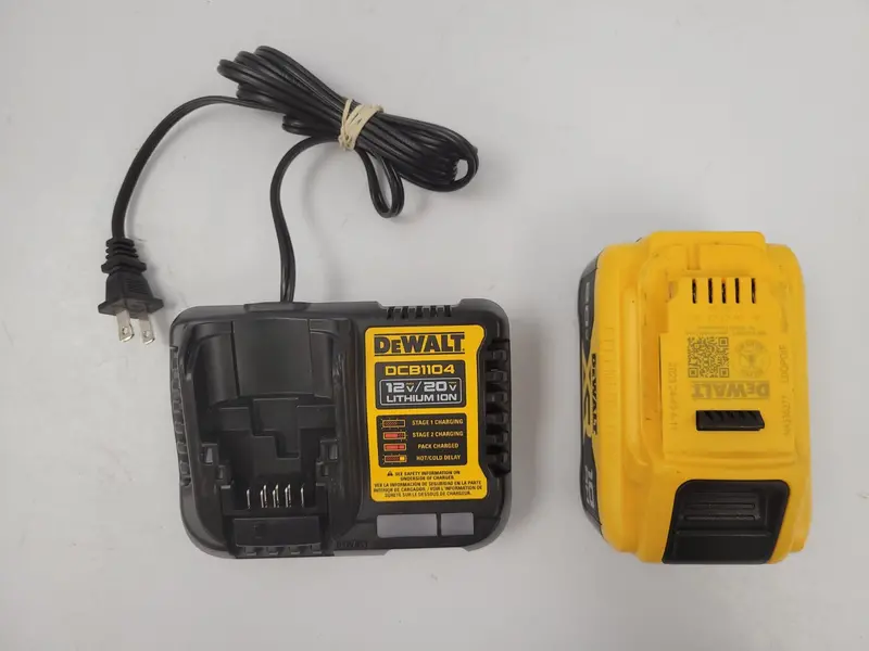 Dewalt Dcb210 20V Max Xr 10.0 Ah Battery & Fast Charger – Dual-Port Charging Kit 1