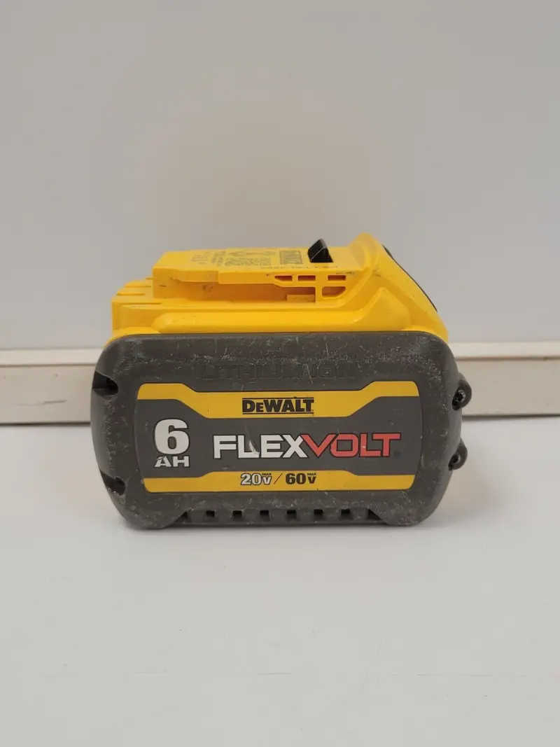 Dewalt Dcb606 6.0 Ah Xr Lithium-Ion Battery Pack 1
