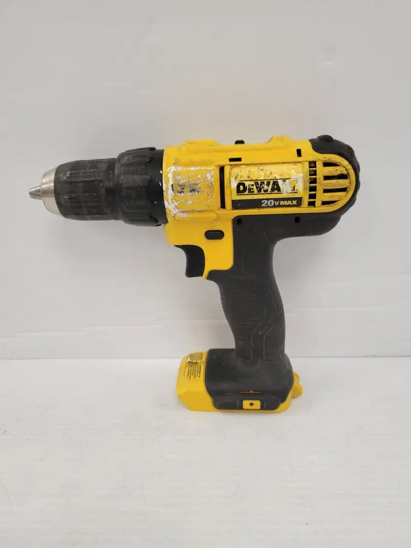 Dewalt Dcd711 Compact 12V Cordless Drill 1