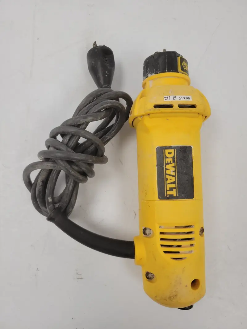 Dewalt Dw660 12-Amp Corded Drywall Cutout Tool With Dust Collection Port 1