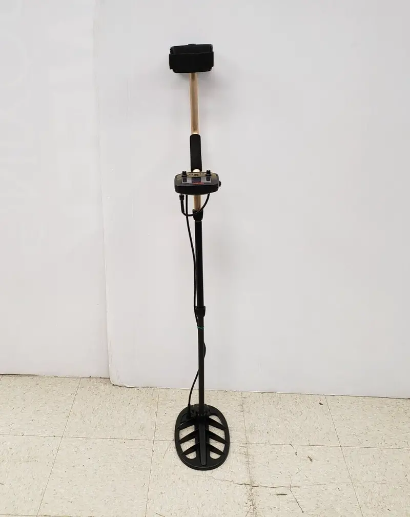 Fisher Gold Bug Pro Professional Gold-Finding Metal Detector 1