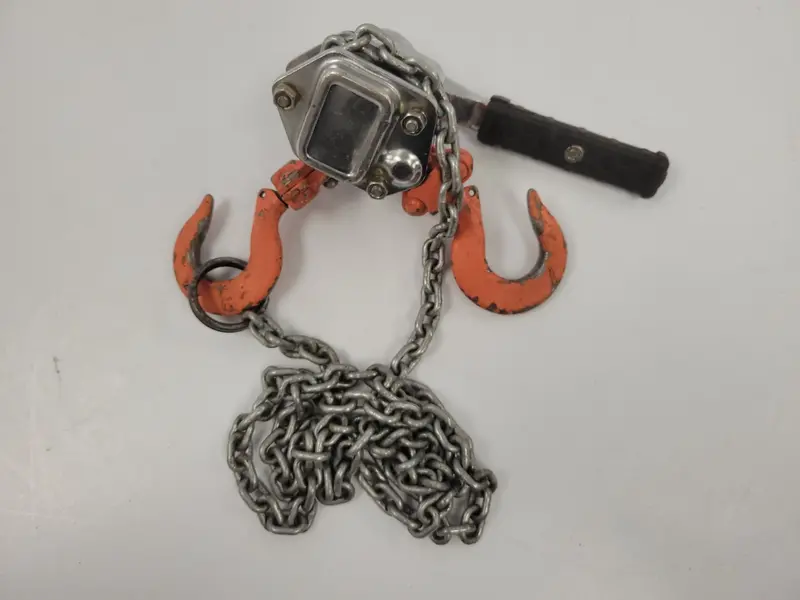 Generic 750-Lb Ratchet Come-Along Winch 1