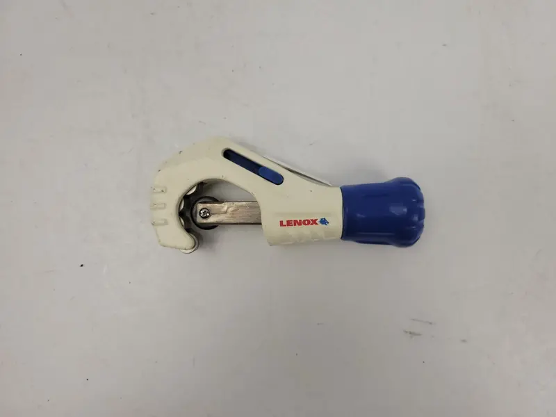 Lenox Wire Cutters – High-Carbon Steel, Insulated Handles 1