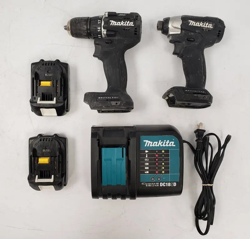 Makita 18V Lxt Combo Kit Featuring Drill, Impact, And Flashlight 1