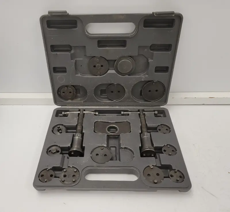 Matco Bcw18A Brake Caliper Compression & Service Tool Kit 1