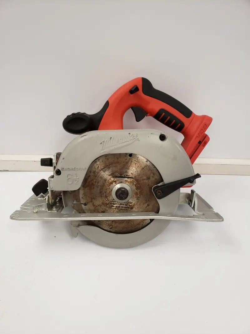 Milwaukee 0730-20 15-Amp 7-1/4 Inch Circular Saw 1