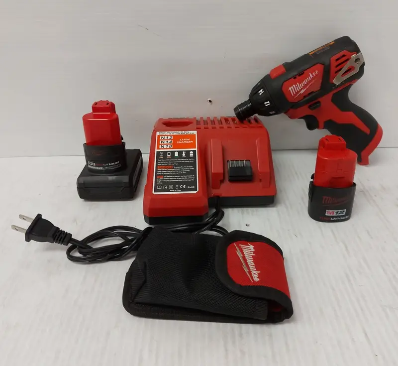Milwaukee 2401-20 M12 Cordless Screwdriver – Compact & Lightweight 1
