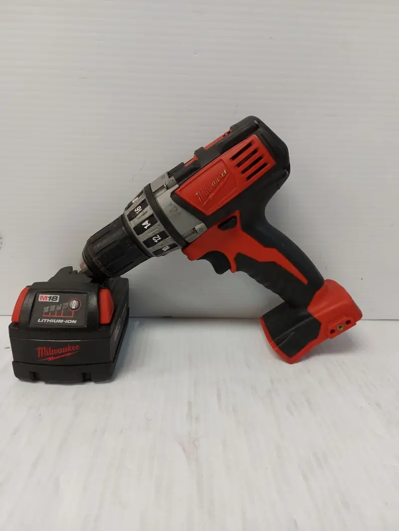 Milwaukee 2601-20 N86477-2 Cordless Drill 1