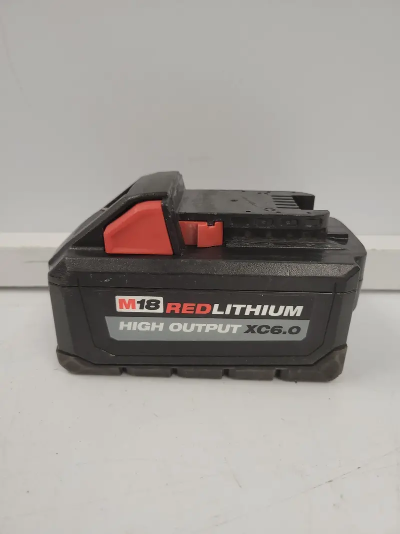 Milwaukee M18 6.0 Ah Extended-Capacity Battery (48-11-1865) 1
