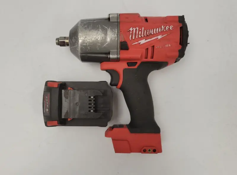 Milwaukee M18 Fuel™ 2767-20 High-Torque Impact Wrench 1