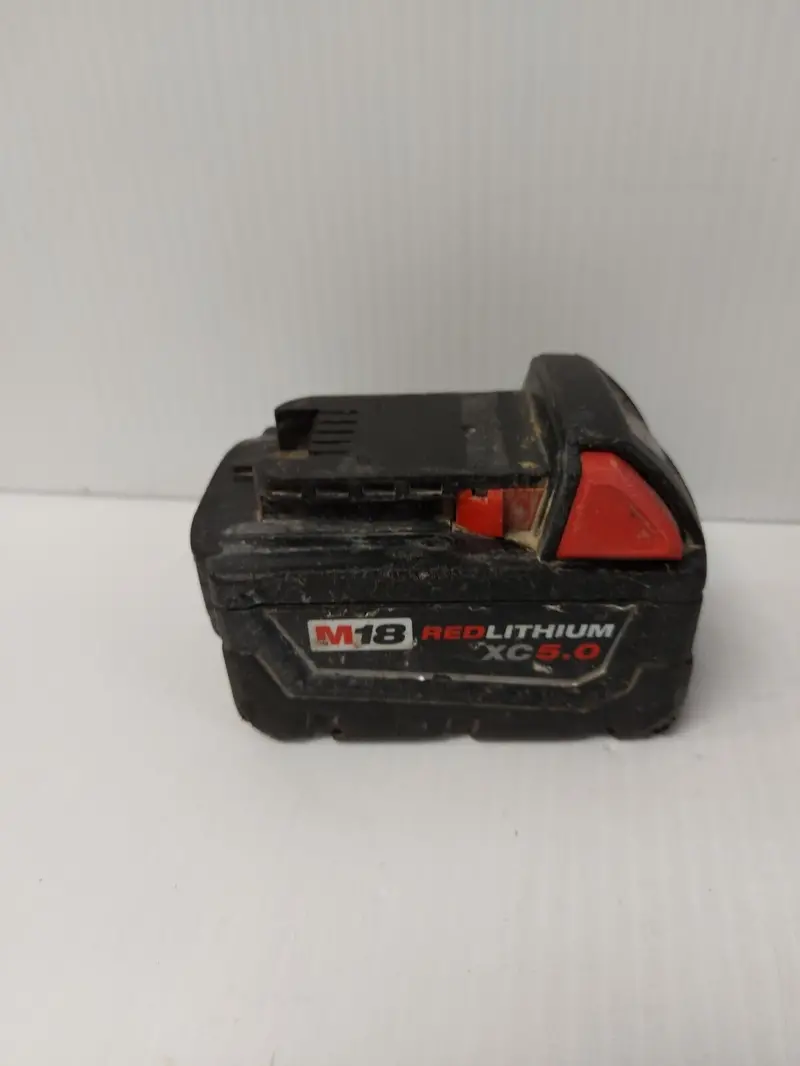 Milwaukee M18 Xc 5.0Ah Redlithium Battery – Extended Runtime Performance 1