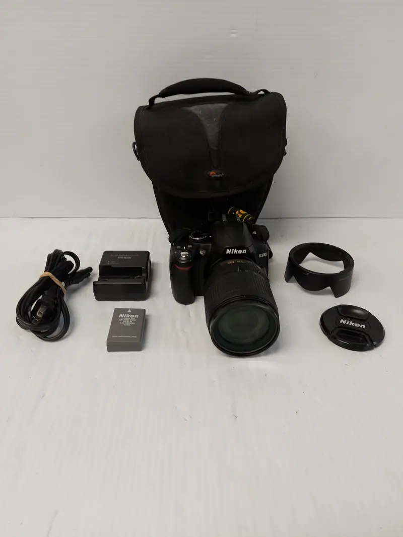 Nikon D3000 Dslr Camera – Entry-Level 10.2Mp Digital Slr 1