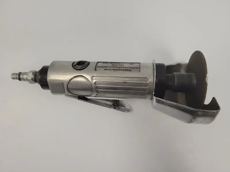 No-Name 4.5-Inch Angle Grinder With Safety Guard (Model 81572-2) 1