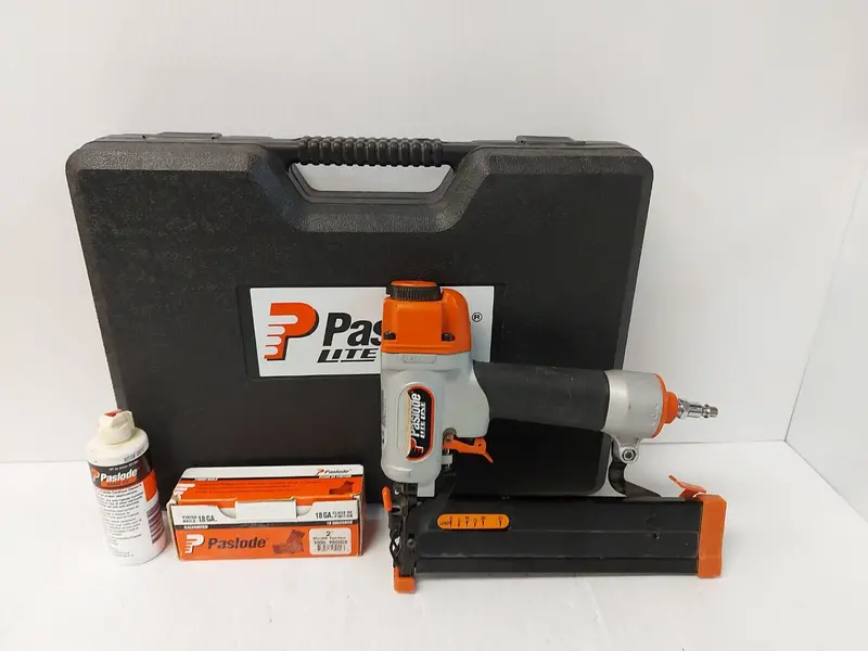 Paslode Impulse Fs18-200 18-Gauge Finish Nailer 1