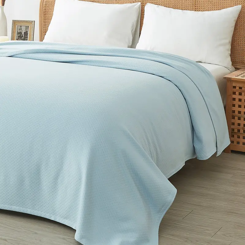 Premium Egyptian Cotton Diamond-Quilted Throw Blanket 1