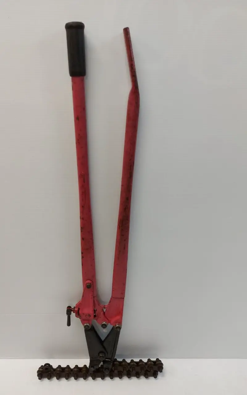 Ridgid 726 Heavy-Duty Chain Pipe Wrench 1