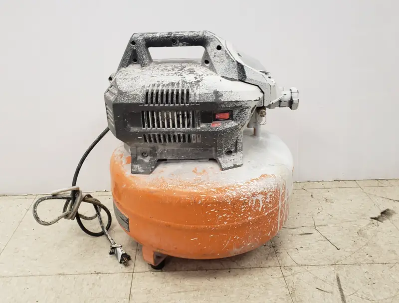 Ridgid O160150Hb 1.5 Hp Portable Oil-Free Air Compressor 1