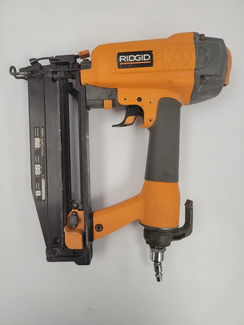 Ridgid R250Sfa 15-Gauge Straight Finish Nailer (Model 80436-2) 1