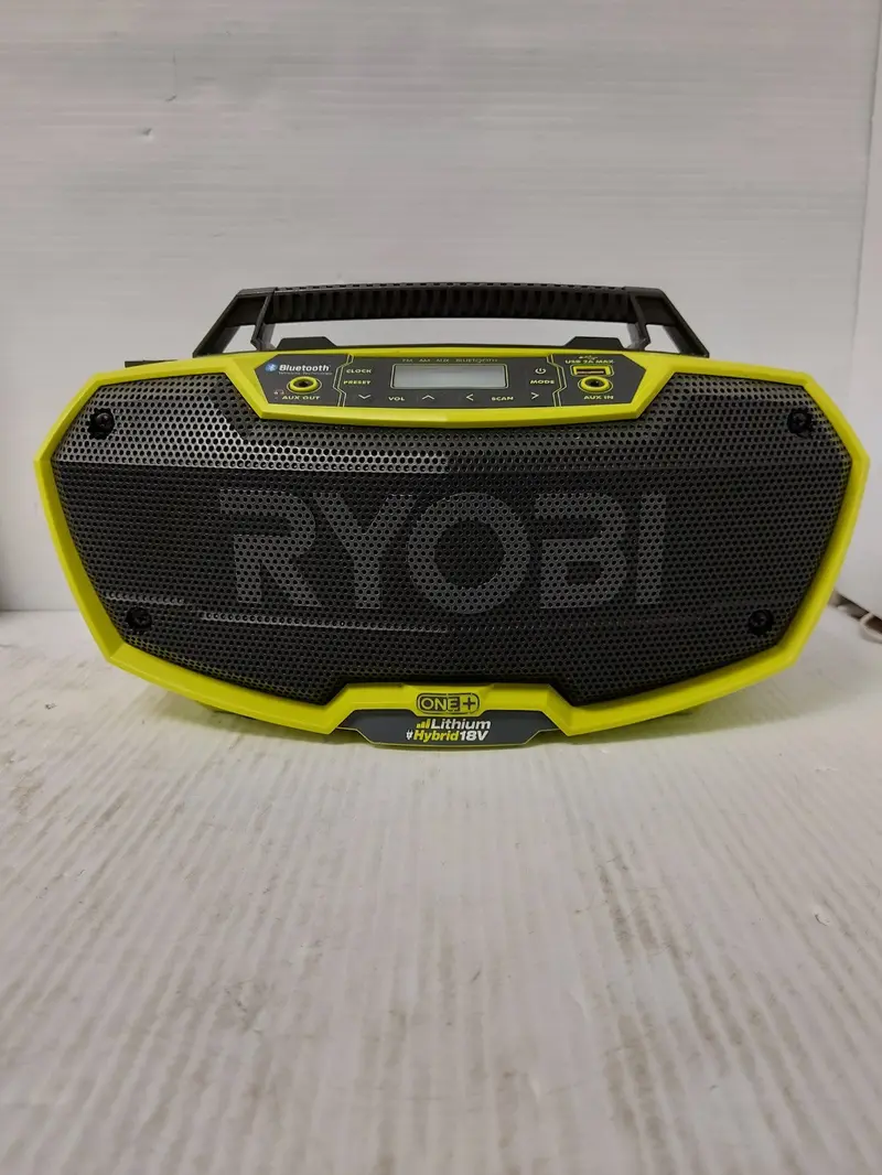 Ryobi P746 Cordless Work Radio With Bluetooth And Usb Charging 1