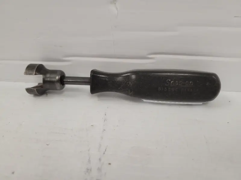 Snap-On B13566 Brake Restrainer Spring Installation Tool 1