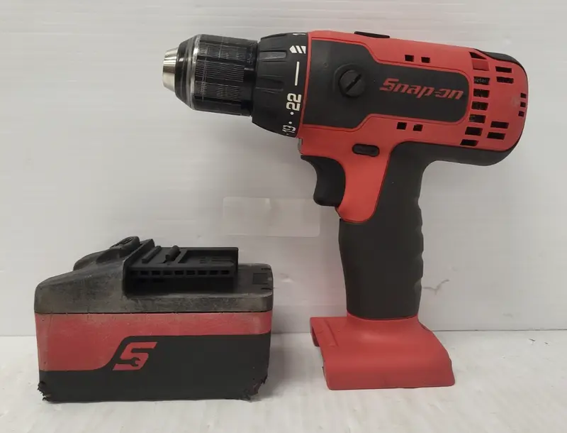 Snap-On Cdr8815 12V Cordless Drill/Driver – Model N95244-1 1