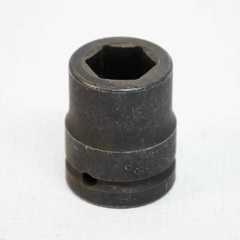 Snap-On Im0282A Flank Drive Shallow 7/8-Inch Impact Socket 1