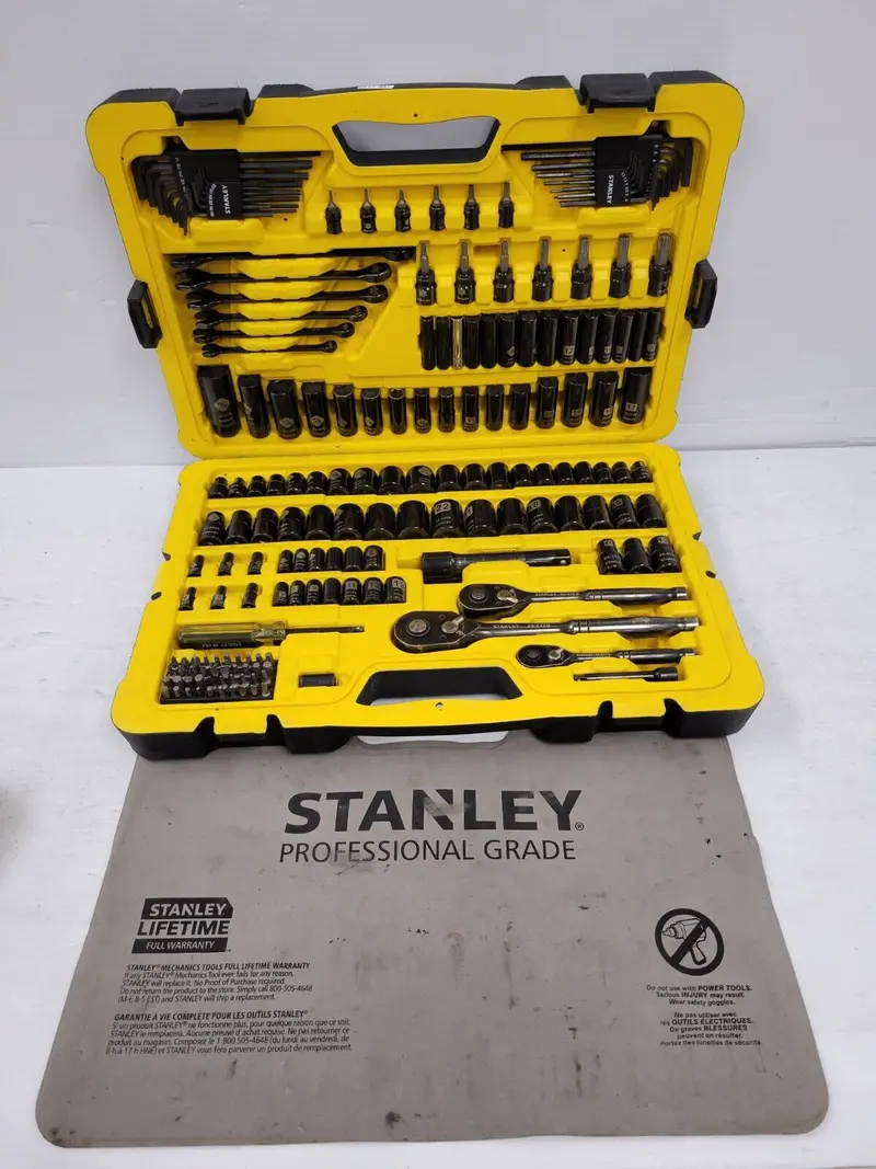 Stanley 182-Piece Socket And Wrench Set (Model #54099-1) 1