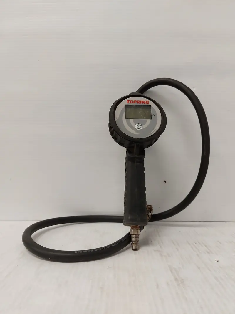 Topring Digital Tire Inflator With Lcd Display & Auto-Shutoff 1