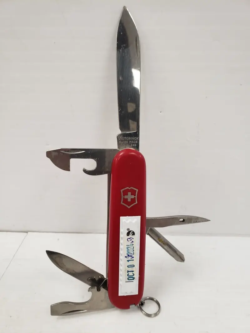 Victorinox Camper Swiss Army Knife – Compact 10-Function Outdoor Multi-Tool 1
