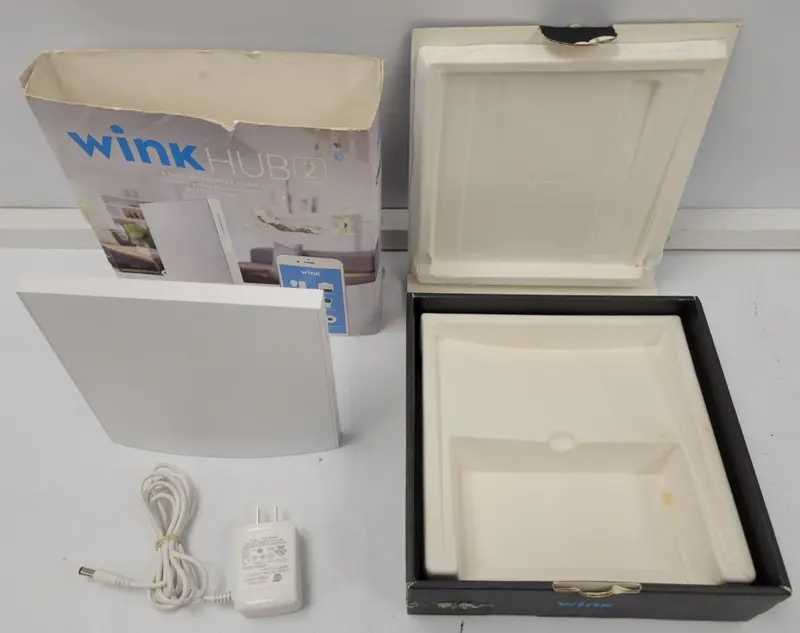 Wink Hub Smart Wi-Fi Extender & Hub (74405-4) 1