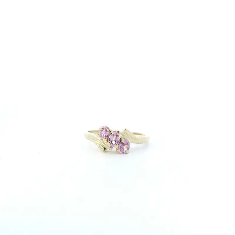 Women'S 14K Yellow Gold Ring Featuring A Vibrant Purple Topaz 1