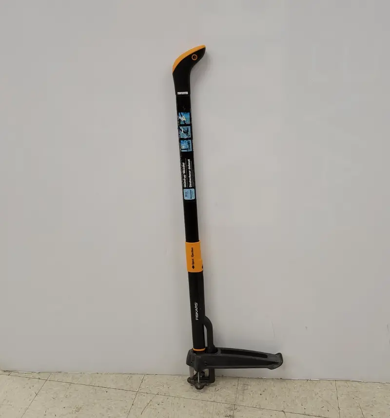 Yardworks 79032-6 Manual Garden Weed Puller Tool 1
